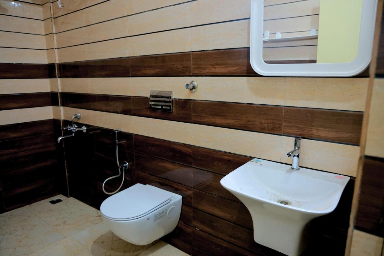 Grand Sangeetham Inn Tiruchchendur ภายนอก รูปภาพ